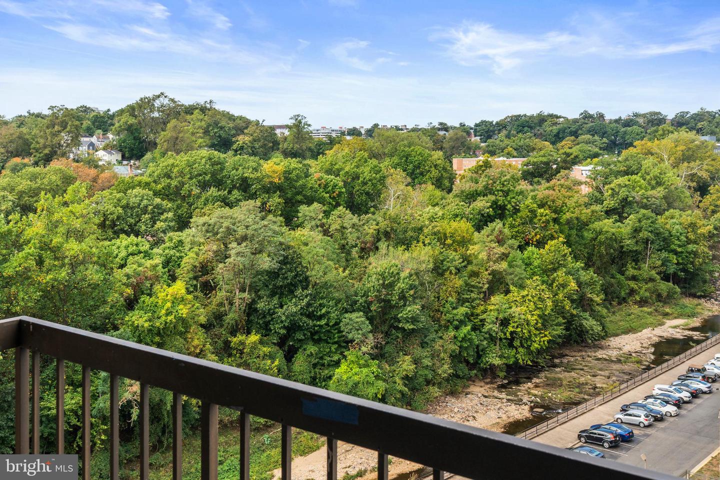 4500 S FOUR MILE RUN DR S #910, ARLINGTON, Virginia 22204, 1 Bedroom Bedrooms, ,1 BathroomBathrooms,Residential,For sale,4500 S FOUR MILE RUN DR S #910,VAAR2064672 MLS # VAAR2064672