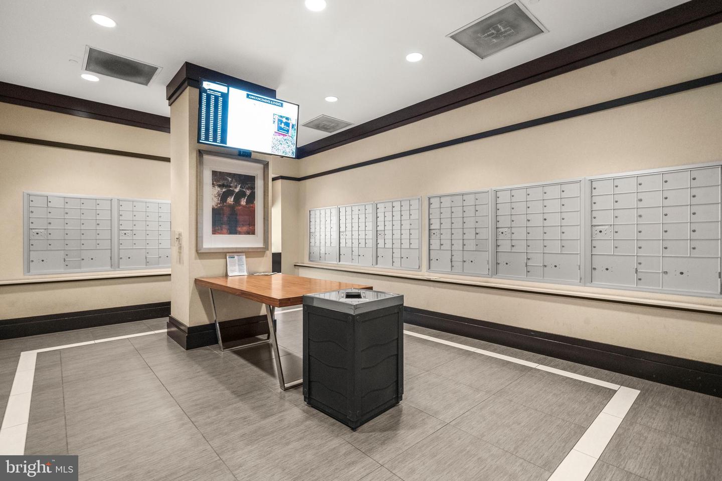 4500 S FOUR MILE RUN DR S #910, ARLINGTON, Virginia 22204, 1 Bedroom Bedrooms, ,1 BathroomBathrooms,Residential,For sale,4500 S FOUR MILE RUN DR S #910,VAAR2064672 MLS # VAAR2064672