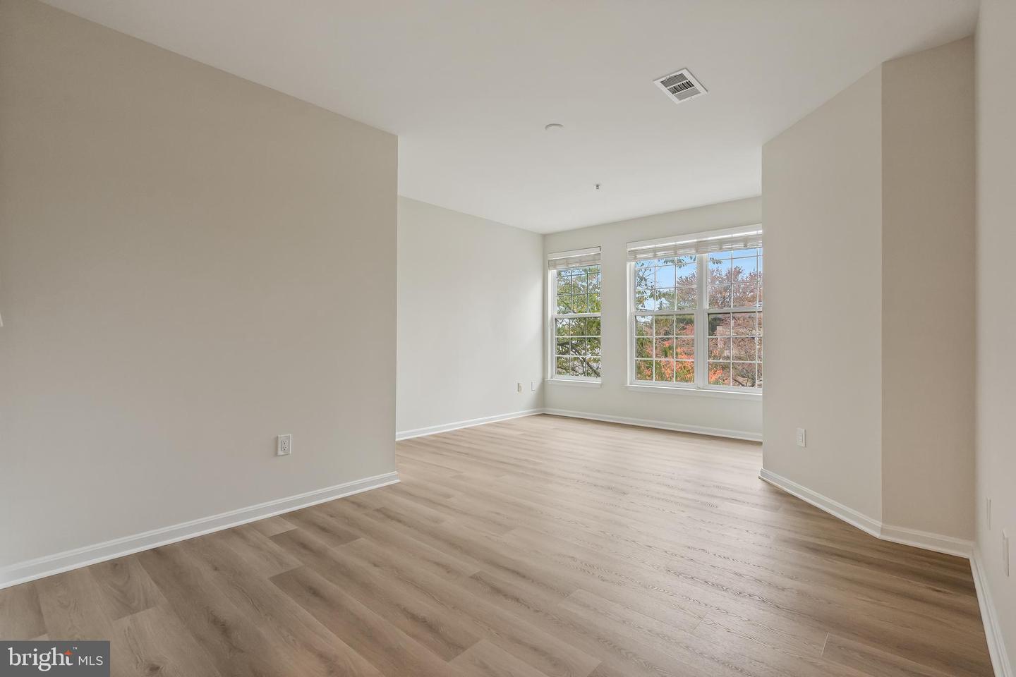 2700 BELLFOREST CT #210, VIENNA, Virginia 22180, 1 Bedroom Bedrooms, ,1 BathroomBathrooms,Residential,For sale,2700 BELLFOREST CT #210,VAFX2273610 MLS # VAFX2273610 2700 BELLFOREST CT #210, VIENNA, Virginia 22180, 1 Bedroom Bedrooms, ,1 BathroomBathrooms,Residential,For sale,2700 BELLFOREST CT #210,VAFX2273610 MLS # VAFX2273610