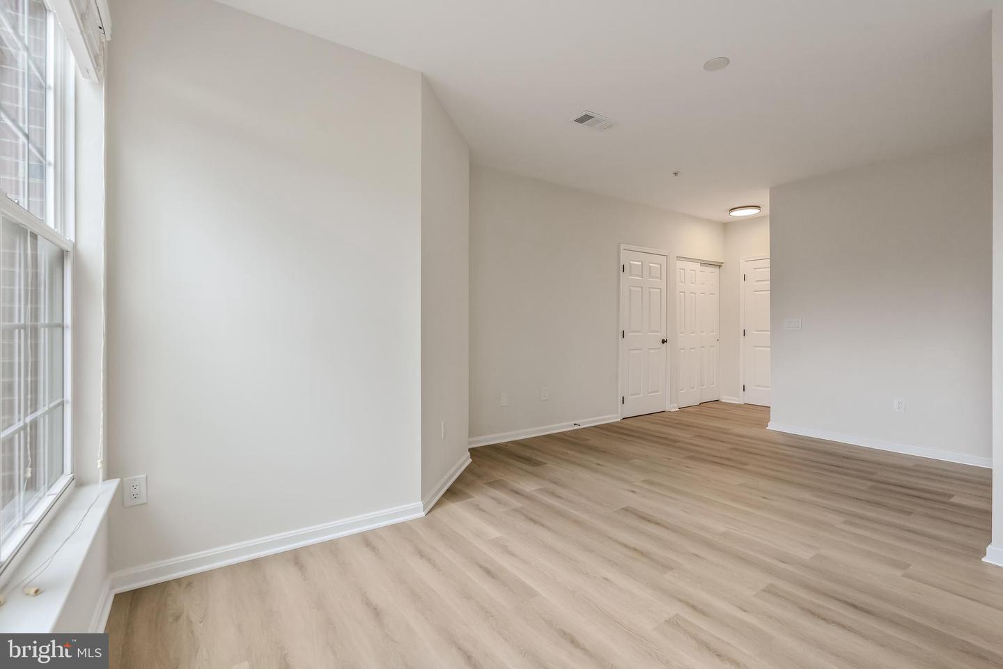 2700 BELLFOREST CT #210, VIENNA, Virginia 22180, 1 Bedroom Bedrooms, ,1 BathroomBathrooms,Residential,For sale,2700 BELLFOREST CT #210,VAFX2273610 MLS # VAFX2273610 2700 BELLFOREST CT #210, VIENNA, Virginia 22180, 1 Bedroom Bedrooms, ,1 BathroomBathrooms,Residential,For sale,2700 BELLFOREST CT #210,VAFX2273610 MLS # VAFX2273610