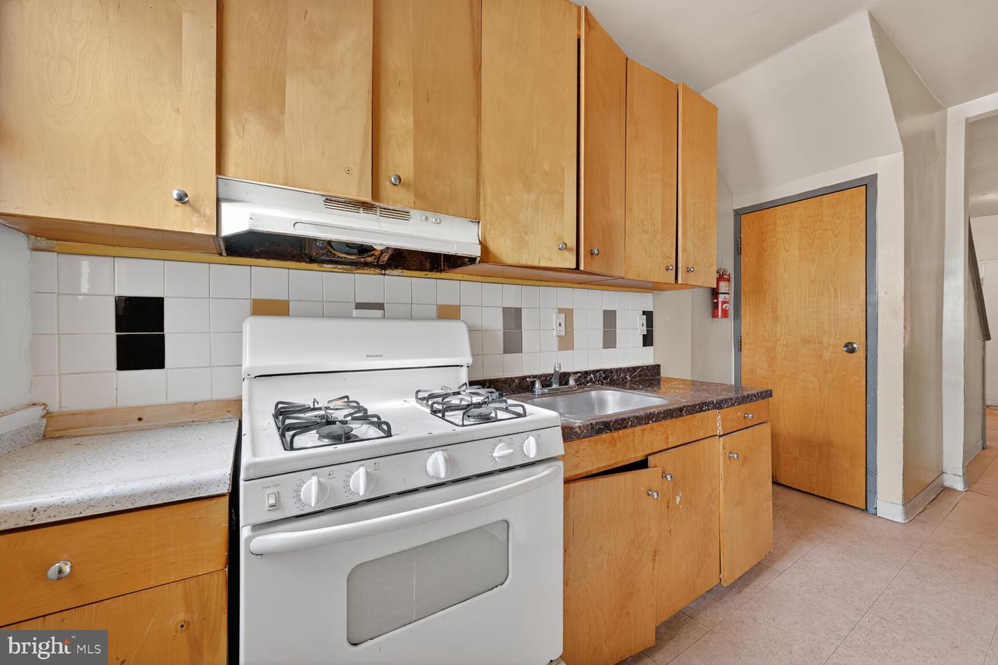 1410 FLORIDA AVE NW, WASHINGTON, District Of Columbia 20009, 3 Bedrooms Bedrooms, ,2 BathroomsBathrooms,Residential,For sale,1410 FLORIDA AVE NW,DCDC2227326 MLS # DCDC2227326