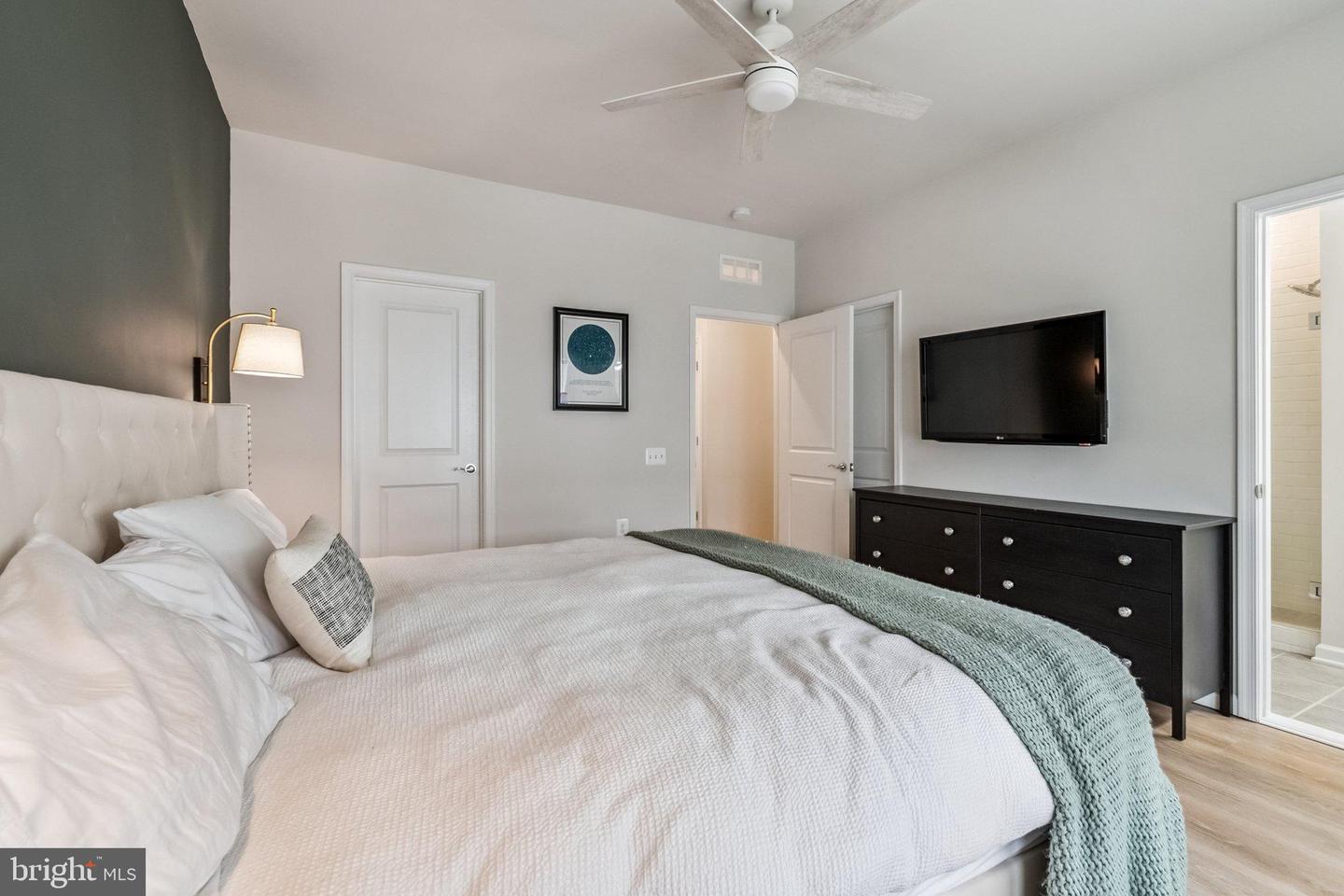 HAYMARKET, Virginia 20169, 3 Bedrooms Bedrooms, ,2 BathroomsBathrooms,Residential,For sale,VAPW2106008 MLS # VAPW2106008