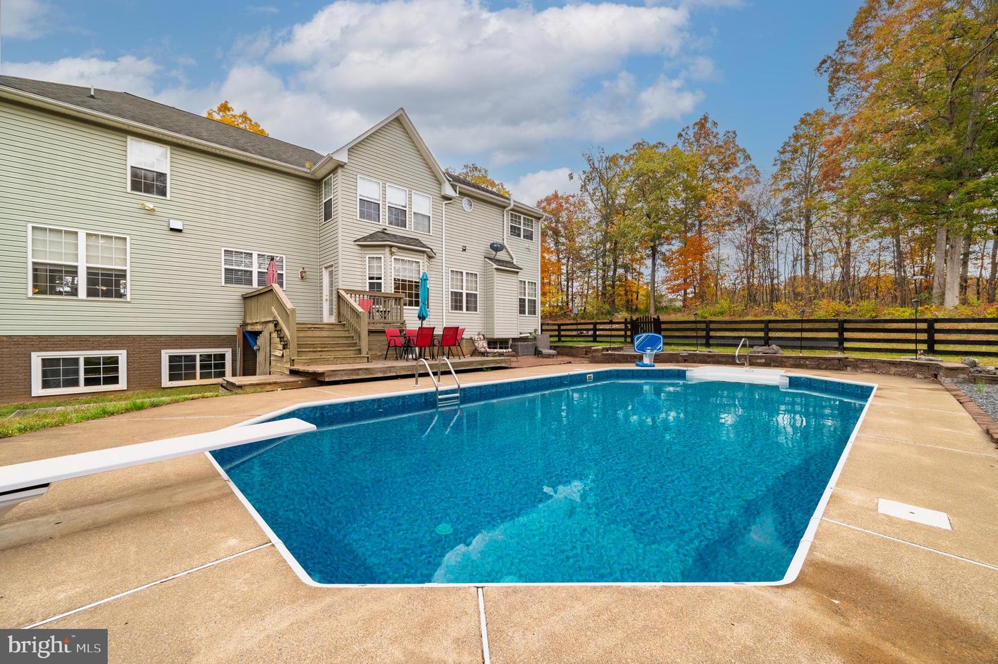 190 NEWELL DR, MIDDLETOWN, Virginia 22645, 5 Bedrooms Bedrooms, ,6 BathroomsBathrooms,Residential,For sale,190 NEWELL DR,VAFV2037388 MLS # VAFV2037388