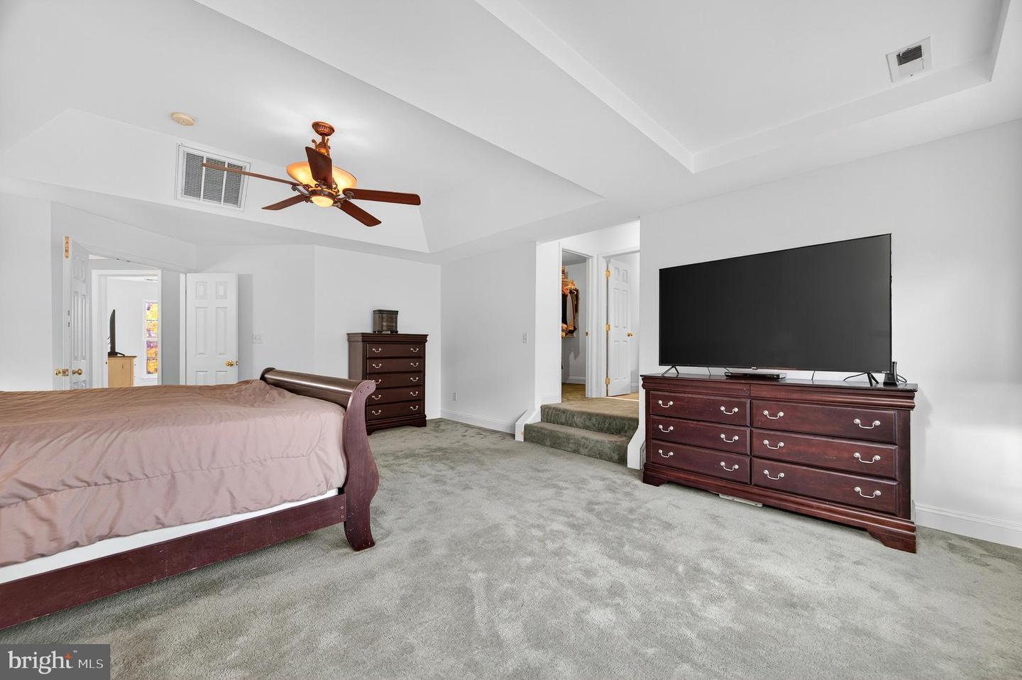 190 NEWELL DR, MIDDLETOWN, Virginia 22645, 5 Bedrooms Bedrooms, ,6 BathroomsBathrooms,Residential,For sale,190 NEWELL DR,VAFV2037388 MLS # VAFV2037388