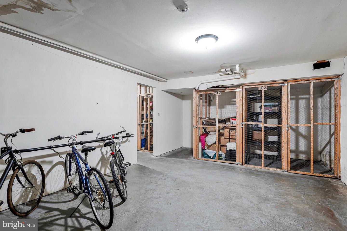 2844 DOVER LN #103, FALLS CHURCH, Virginia 22042, 1 Bedroom Bedrooms, ,1 BathroomBathrooms,Residential,For sale,2844 DOVER LN #103,VAFX2274428 MLS # VAFX2274428 2844 DOVER LN #103, FALLS CHURCH, Virginia 22042, 1 Bedroom Bedrooms, ,1 BathroomBathrooms,Residential,For sale,2844 DOVER LN #103,VAFX2274428 MLS # VAFX2274428