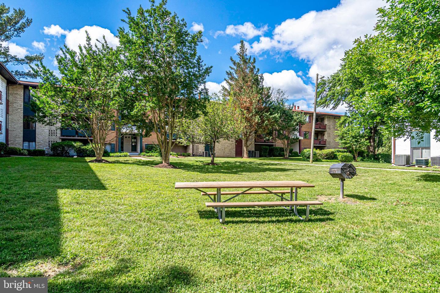 2844 DOVER LN #103, FALLS CHURCH, Virginia 22042, 1 Bedroom Bedrooms, ,1 BathroomBathrooms,Residential,For sale,2844 DOVER LN #103,VAFX2274428 MLS # VAFX2274428 2844 DOVER LN #103, FALLS CHURCH, Virginia 22042, 1 Bedroom Bedrooms, ,1 BathroomBathrooms,Residential,For sale,2844 DOVER LN #103,VAFX2274428 MLS # VAFX2274428