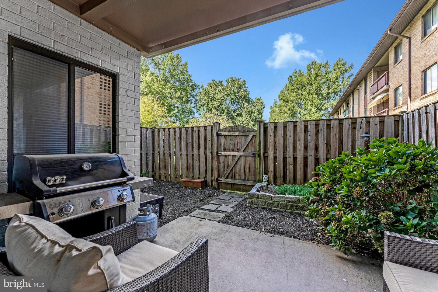 2844 DOVER LN #103, FALLS CHURCH, Virginia 22042, 1 Bedroom Bedrooms, ,1 BathroomBathrooms,Residential,For sale,2844 DOVER LN #103,VAFX2274428 MLS # VAFX2274428 2844 DOVER LN #103, FALLS CHURCH, Virginia 22042, 1 Bedroom Bedrooms, ,1 BathroomBathrooms,Residential,For sale,2844 DOVER LN #103,VAFX2274428 MLS # VAFX2274428