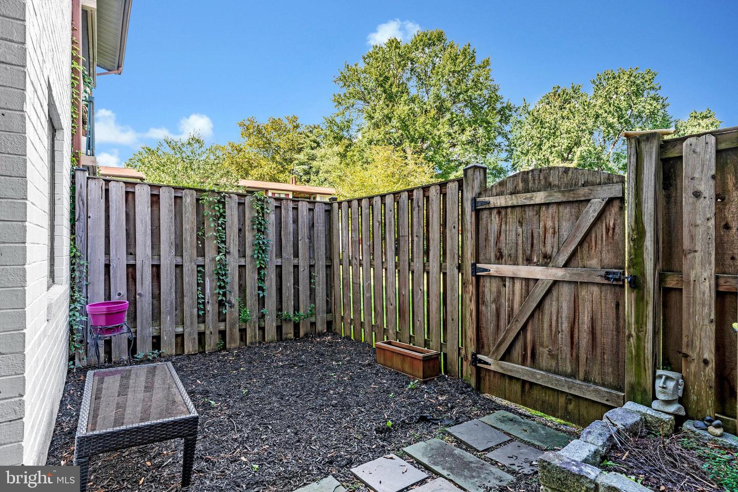 2844 DOVER LN #103, FALLS CHURCH, Virginia 22042, 1 Bedroom Bedrooms, ,1 BathroomBathrooms,Residential,For sale,2844 DOVER LN #103,VAFX2274428 MLS # VAFX2274428 2844 DOVER LN #103, FALLS CHURCH, Virginia 22042, 1 Bedroom Bedrooms, ,1 BathroomBathrooms,Residential,For sale,2844 DOVER LN #103,VAFX2274428 MLS # VAFX2274428