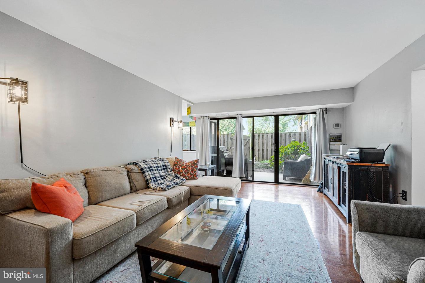 2844 DOVER LN #103, FALLS CHURCH, Virginia 22042, 1 Bedroom Bedrooms, ,1 BathroomBathrooms,Residential,For sale,2844 DOVER LN #103,VAFX2274428 MLS # VAFX2274428 2844 DOVER LN #103, FALLS CHURCH, Virginia 22042, 1 Bedroom Bedrooms, ,1 BathroomBathrooms,Residential,For sale,2844 DOVER LN #103,VAFX2274428 MLS # VAFX2274428