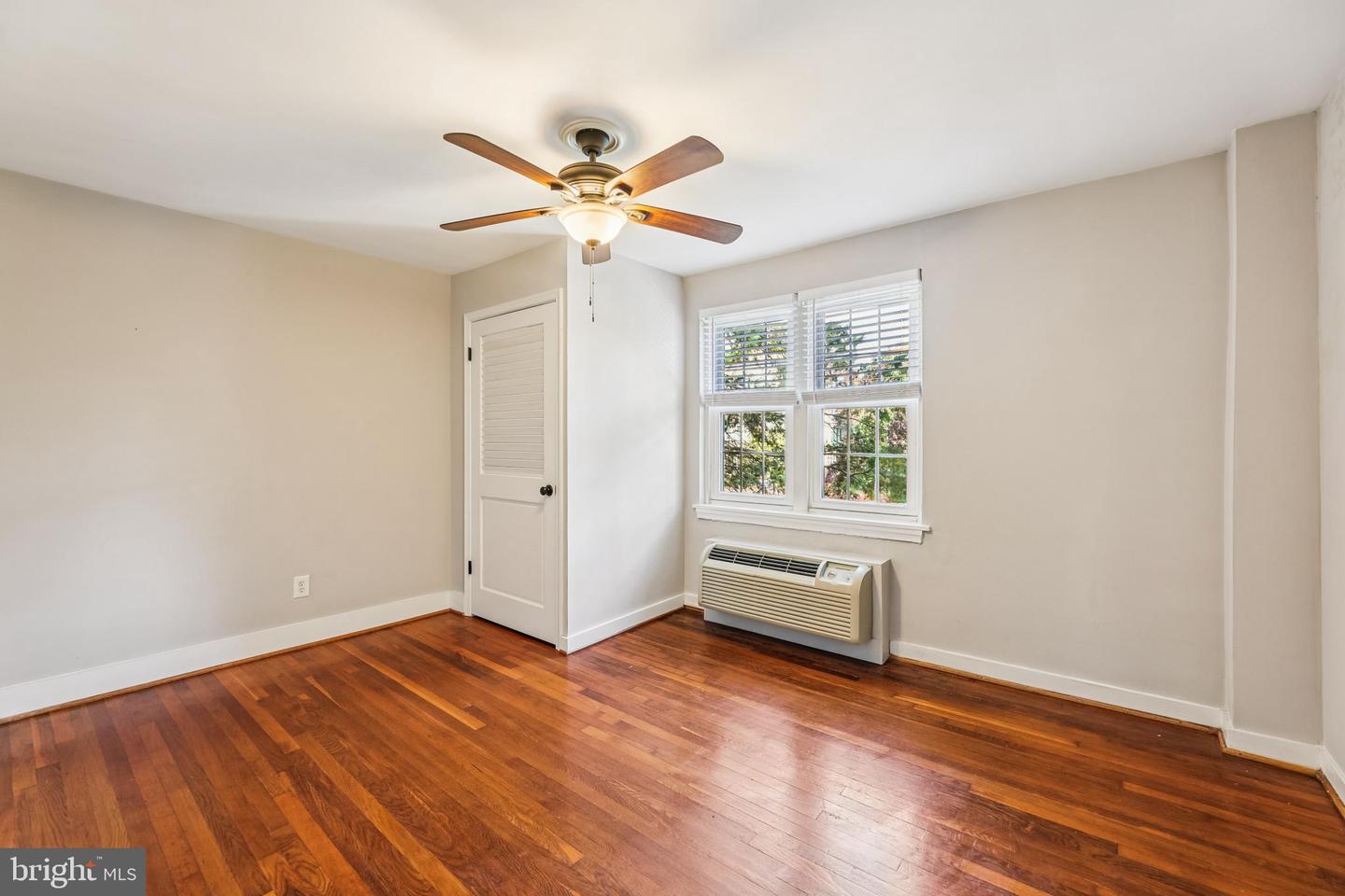 117 E GLEBE RD #B, ALEXANDRIA, Virginia 22305, 2 Bedrooms Bedrooms, 5 Rooms Rooms,1 BathroomBathrooms,Residential,For sale,117 E GLEBE RD #B,VAAX2050870 MLS # VAAX2050870 117 E GLEBE RD #B, ALEXANDRIA, Virginia 22305, 2 Bedrooms Bedrooms, 5 Rooms Rooms,1 BathroomBathrooms,Residential,For sale,117 E GLEBE RD #B,VAAX2050870 MLS # VAAX2050870