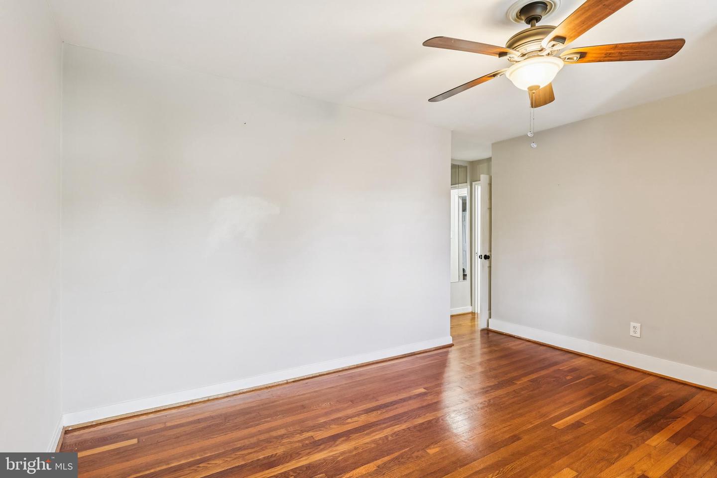 117 E GLEBE RD #B, ALEXANDRIA, Virginia 22305, 2 Bedrooms Bedrooms, 5 Rooms Rooms,1 BathroomBathrooms,Residential,For sale,117 E GLEBE RD #B,VAAX2050870 MLS # VAAX2050870 117 E GLEBE RD #B, ALEXANDRIA, Virginia 22305, 2 Bedrooms Bedrooms, 5 Rooms Rooms,1 BathroomBathrooms,Residential,For sale,117 E GLEBE RD #B,VAAX2050870 MLS # VAAX2050870
