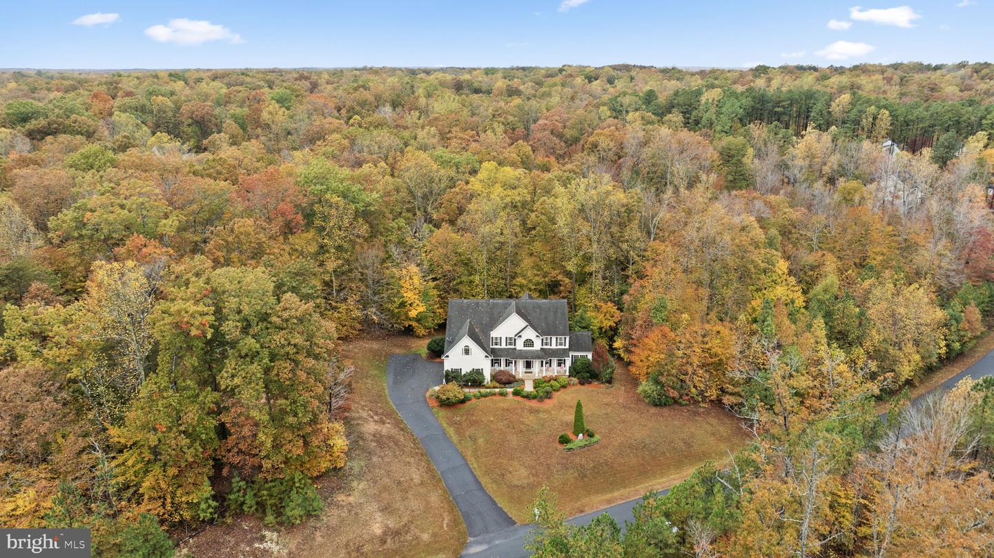 37 SERENE HILLS DR, FREDERICKSBURG, Virginia 22406, 6 Bedrooms Bedrooms, 9 Rooms Rooms,4 BathroomsBathrooms,Residential,For sale,37 SERENE HILLS DR,VAST2043546 MLS # VAST2043546