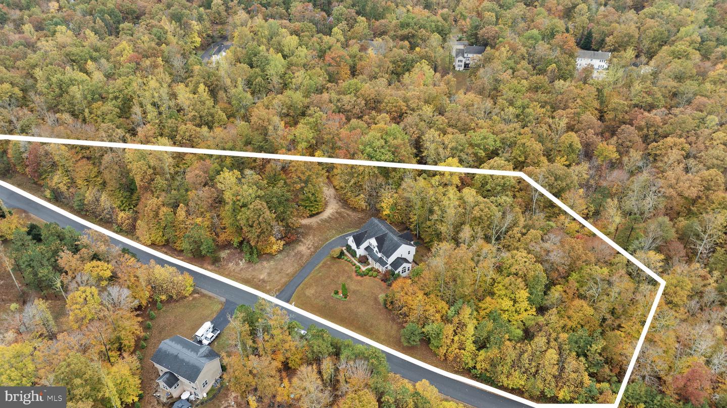 37 SERENE HILLS DR, FREDERICKSBURG, Virginia 22406, 6 Bedrooms Bedrooms, 9 Rooms Rooms,4 BathroomsBathrooms,Residential,For sale,37 SERENE HILLS DR,VAST2043546 MLS # VAST2043546