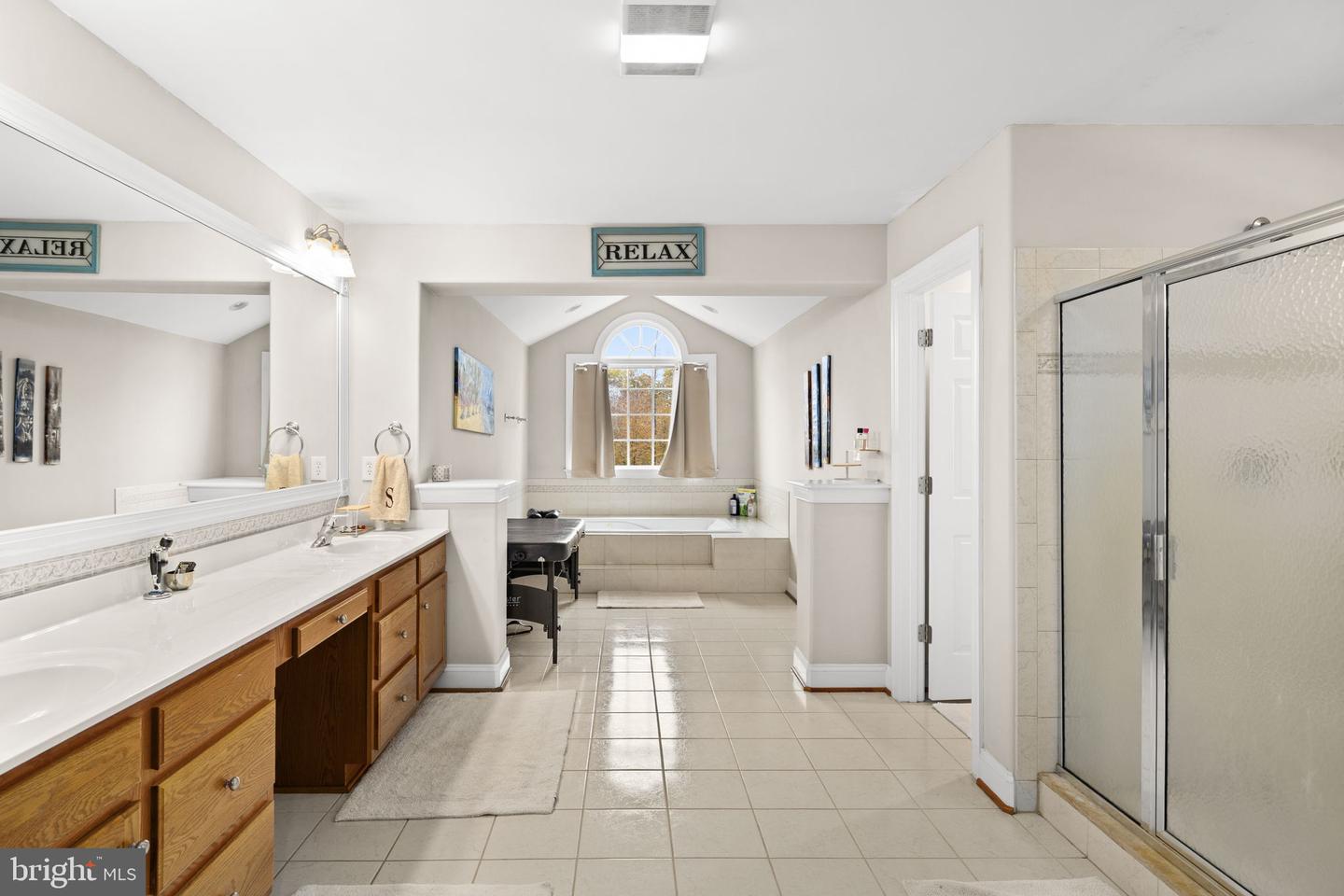 37 SERENE HILLS DR, FREDERICKSBURG, Virginia 22406, 6 Bedrooms Bedrooms, 9 Rooms Rooms,4 BathroomsBathrooms,Residential,For sale,37 SERENE HILLS DR,VAST2043546 MLS # VAST2043546