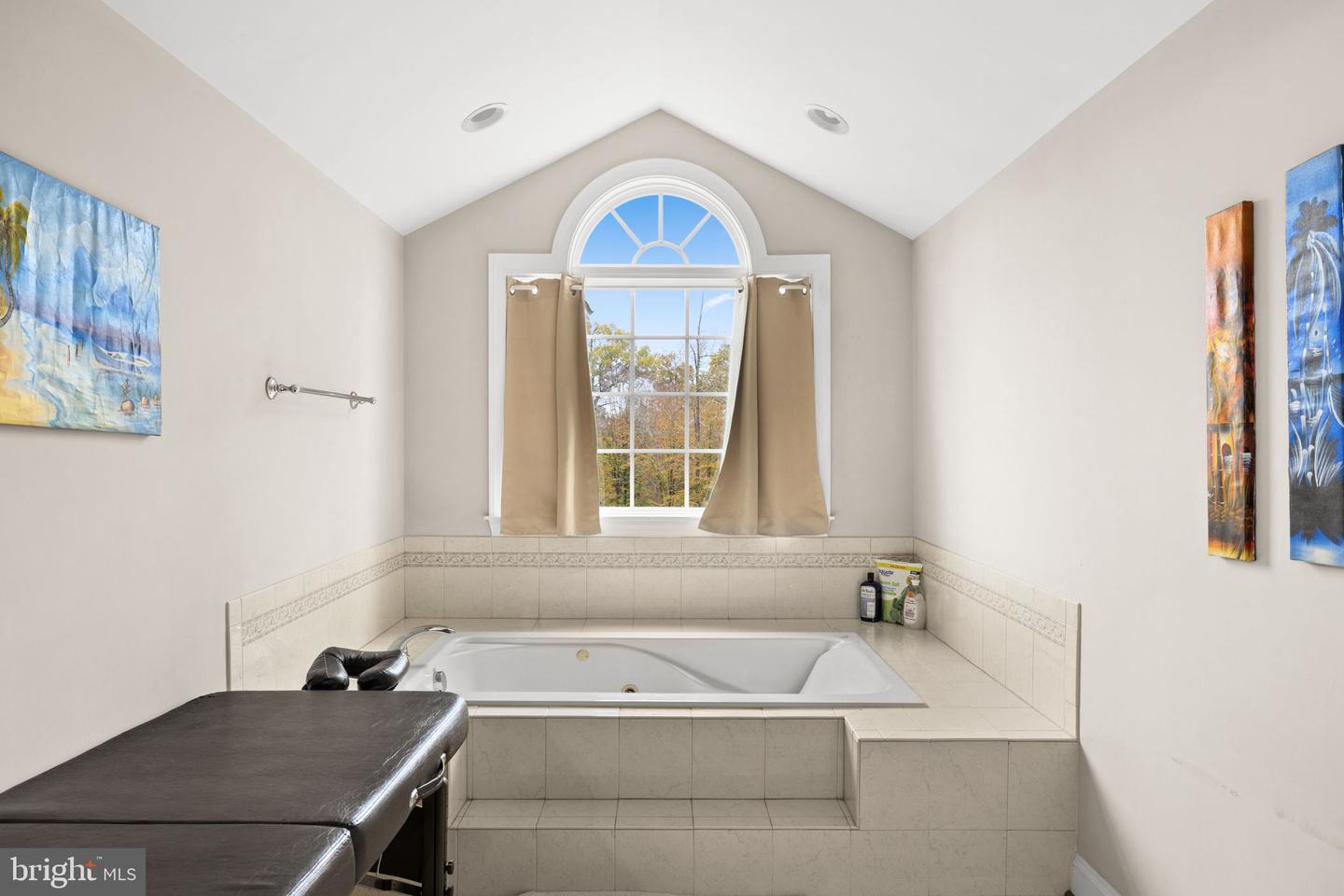 37 SERENE HILLS DR, FREDERICKSBURG, Virginia 22406, 6 Bedrooms Bedrooms, 9 Rooms Rooms,4 BathroomsBathrooms,Residential,For sale,37 SERENE HILLS DR,VAST2043546 MLS # VAST2043546