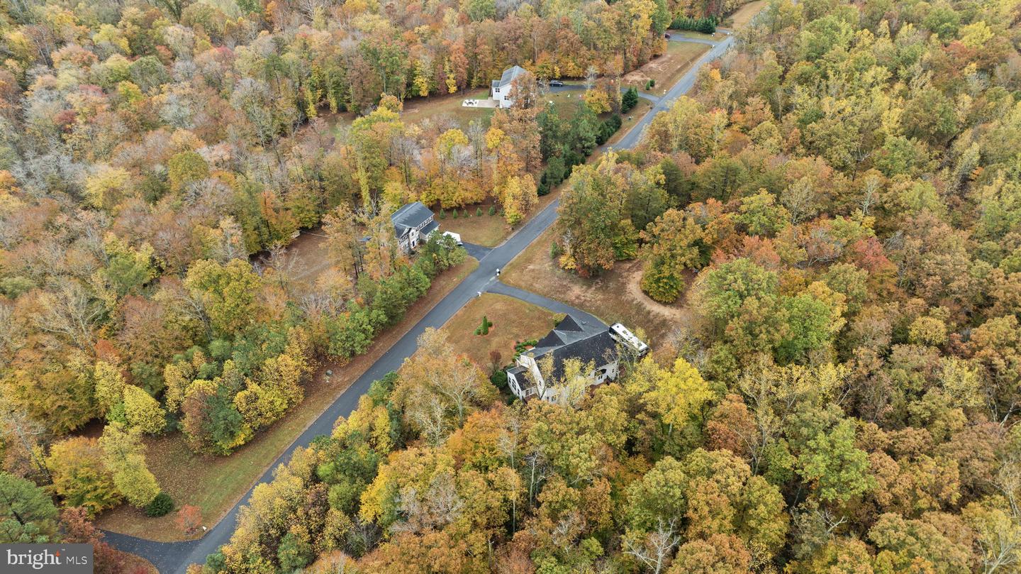 37 SERENE HILLS DR, FREDERICKSBURG, Virginia 22406, 6 Bedrooms Bedrooms, 9 Rooms Rooms,4 BathroomsBathrooms,Residential,For sale,37 SERENE HILLS DR,VAST2043546 MLS # VAST2043546