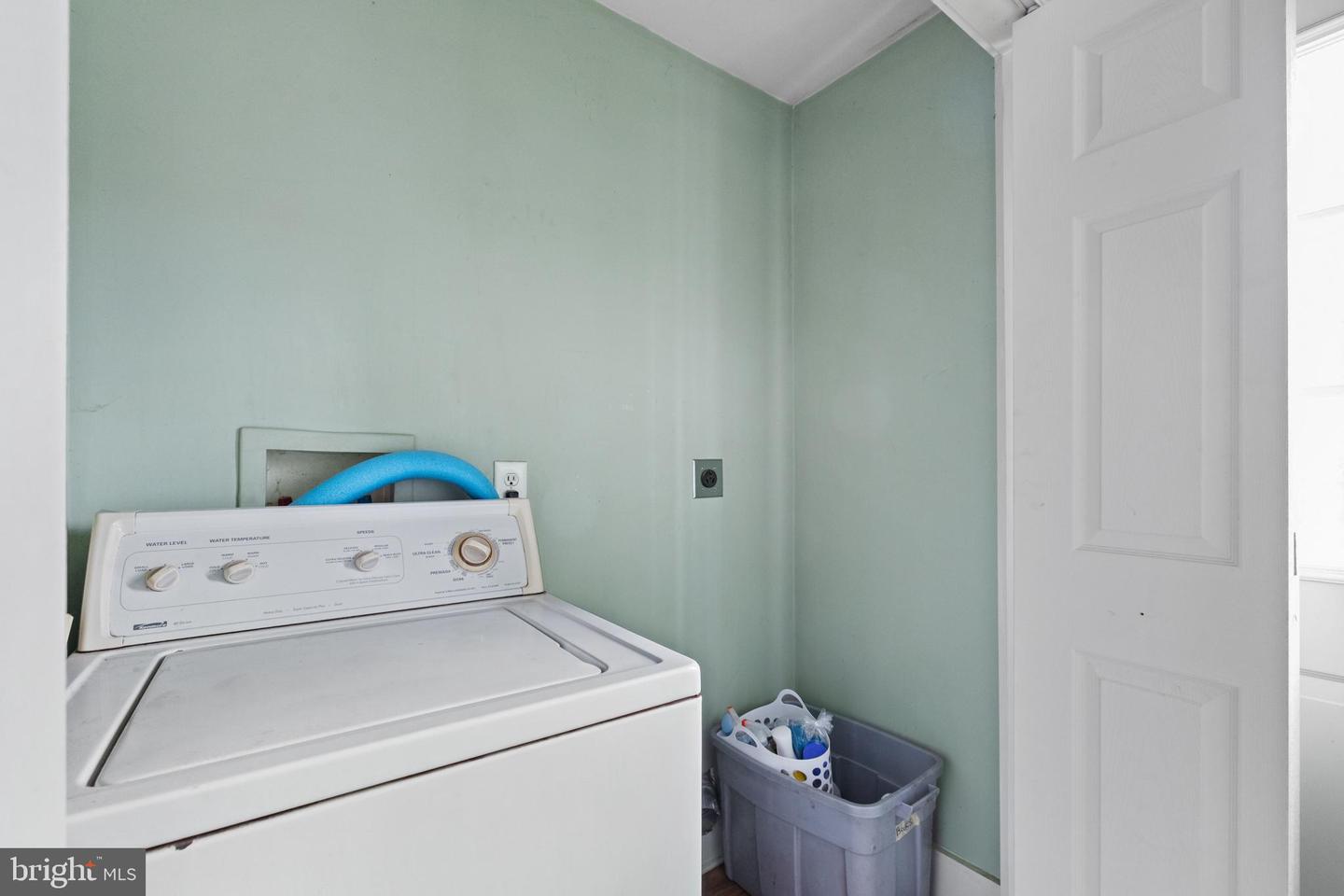 84 GUNN LN, WOODSTOCK, Virginia 22664, 4 Bedrooms Bedrooms, ,2 BathroomsBathrooms,Residential,For sale,84 GUNN LN,VASH2012814 MLS # VASH2012814