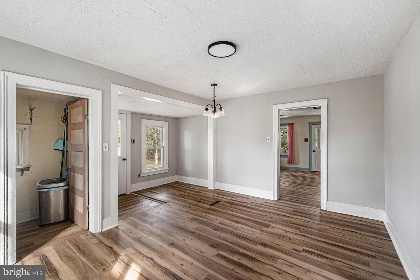 84 GUNN LN, WOODSTOCK, Virginia 22664, 4 Bedrooms Bedrooms, ,2 BathroomsBathrooms,Residential,For sale,84 GUNN LN,VASH2012814 MLS # VASH2012814