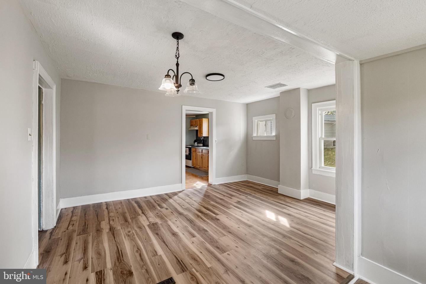 84 GUNN LN, WOODSTOCK, Virginia 22664, 4 Bedrooms Bedrooms, ,2 BathroomsBathrooms,Residential,For sale,84 GUNN LN,VASH2012814 MLS # VASH2012814