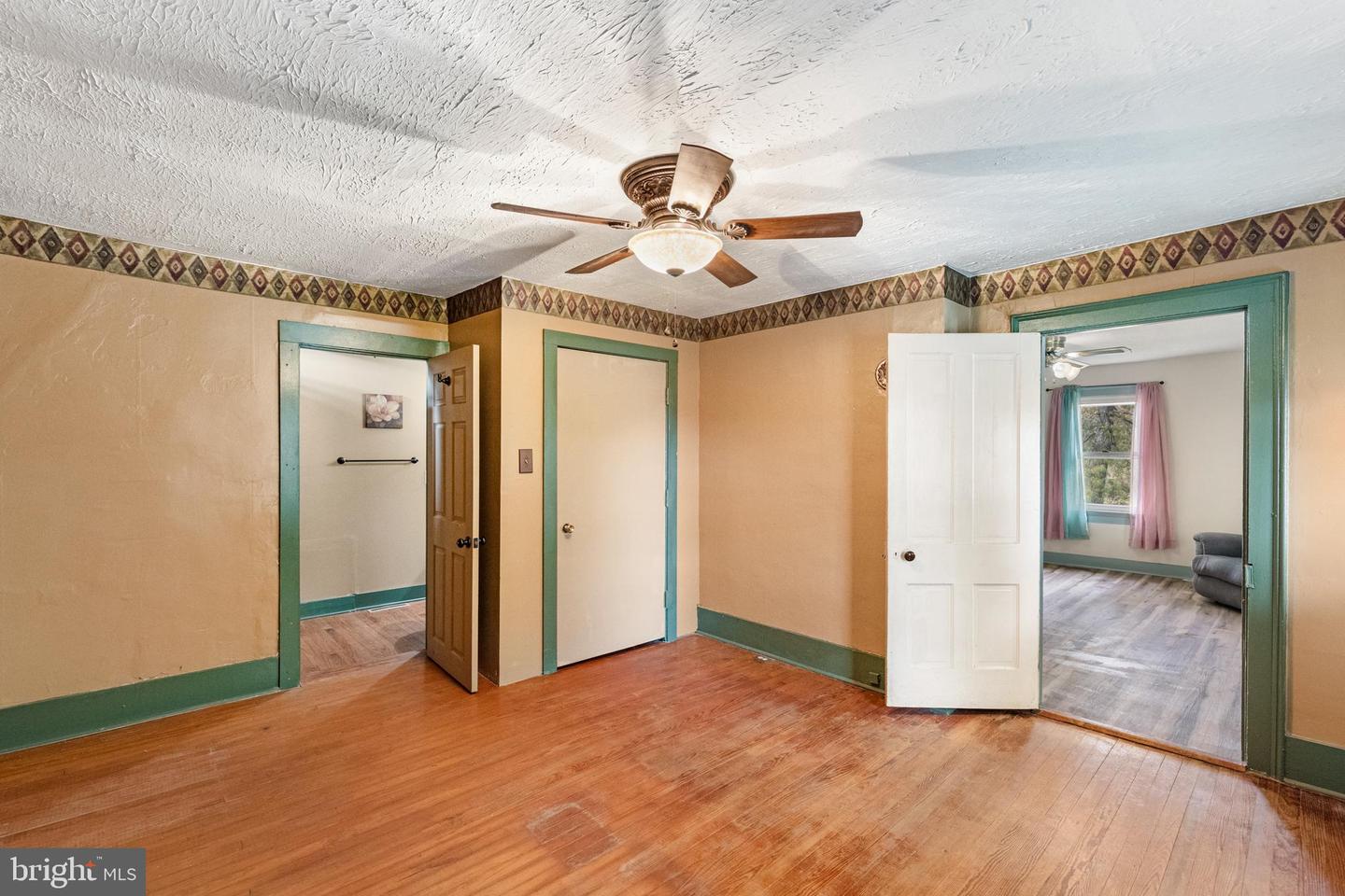 84 GUNN LN, WOODSTOCK, Virginia 22664, 4 Bedrooms Bedrooms, ,2 BathroomsBathrooms,Residential,For sale,84 GUNN LN,VASH2012814 MLS # VASH2012814