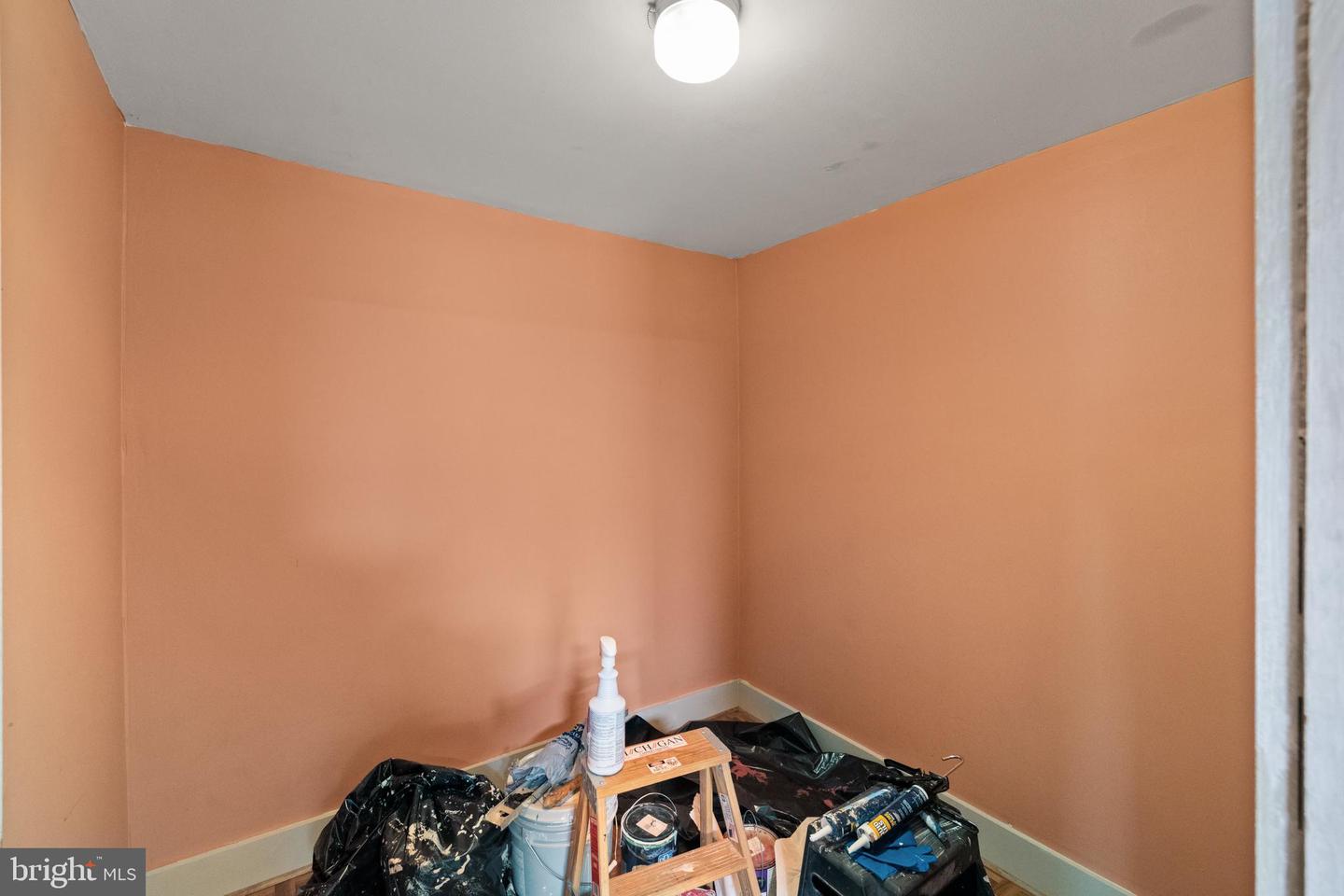 84 GUNN LN, WOODSTOCK, Virginia 22664, 4 Bedrooms Bedrooms, ,2 BathroomsBathrooms,Residential,For sale,84 GUNN LN,VASH2012814 MLS # VASH2012814