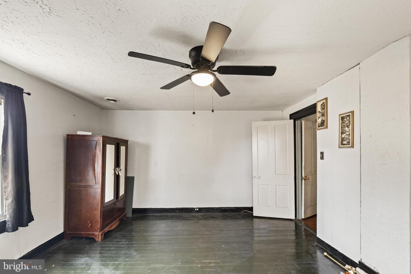 84 GUNN LN, WOODSTOCK, Virginia 22664, 4 Bedrooms Bedrooms, ,2 BathroomsBathrooms,Residential,For sale,84 GUNN LN,VASH2012814 MLS # VASH2012814