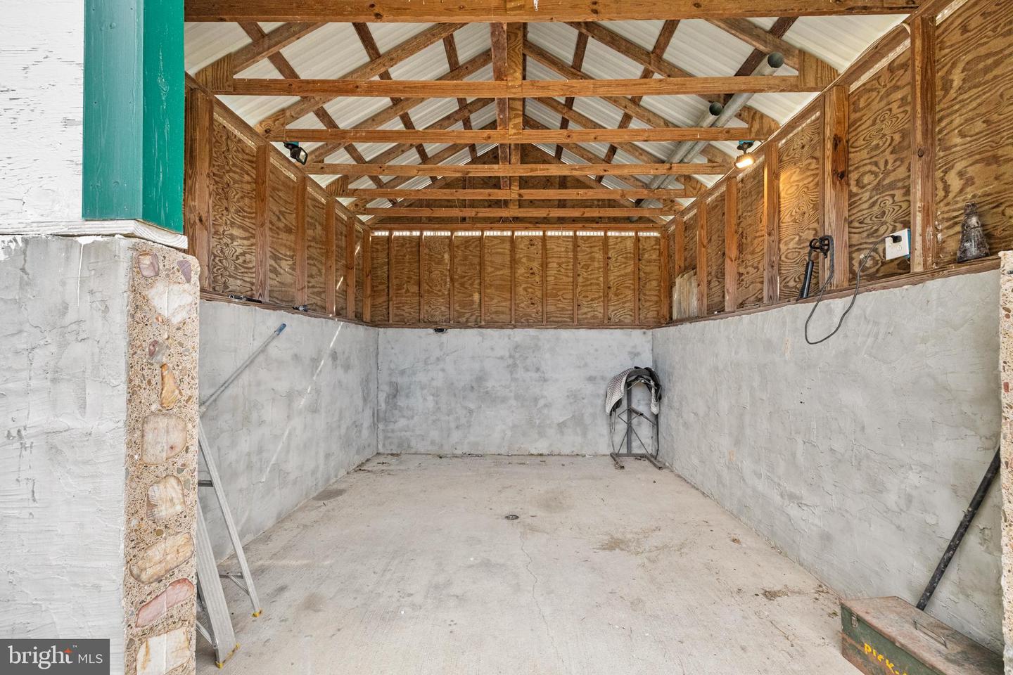 84 GUNN LN, WOODSTOCK, Virginia 22664, 4 Bedrooms Bedrooms, ,2 BathroomsBathrooms,Residential,For sale,84 GUNN LN,VASH2012814 MLS # VASH2012814