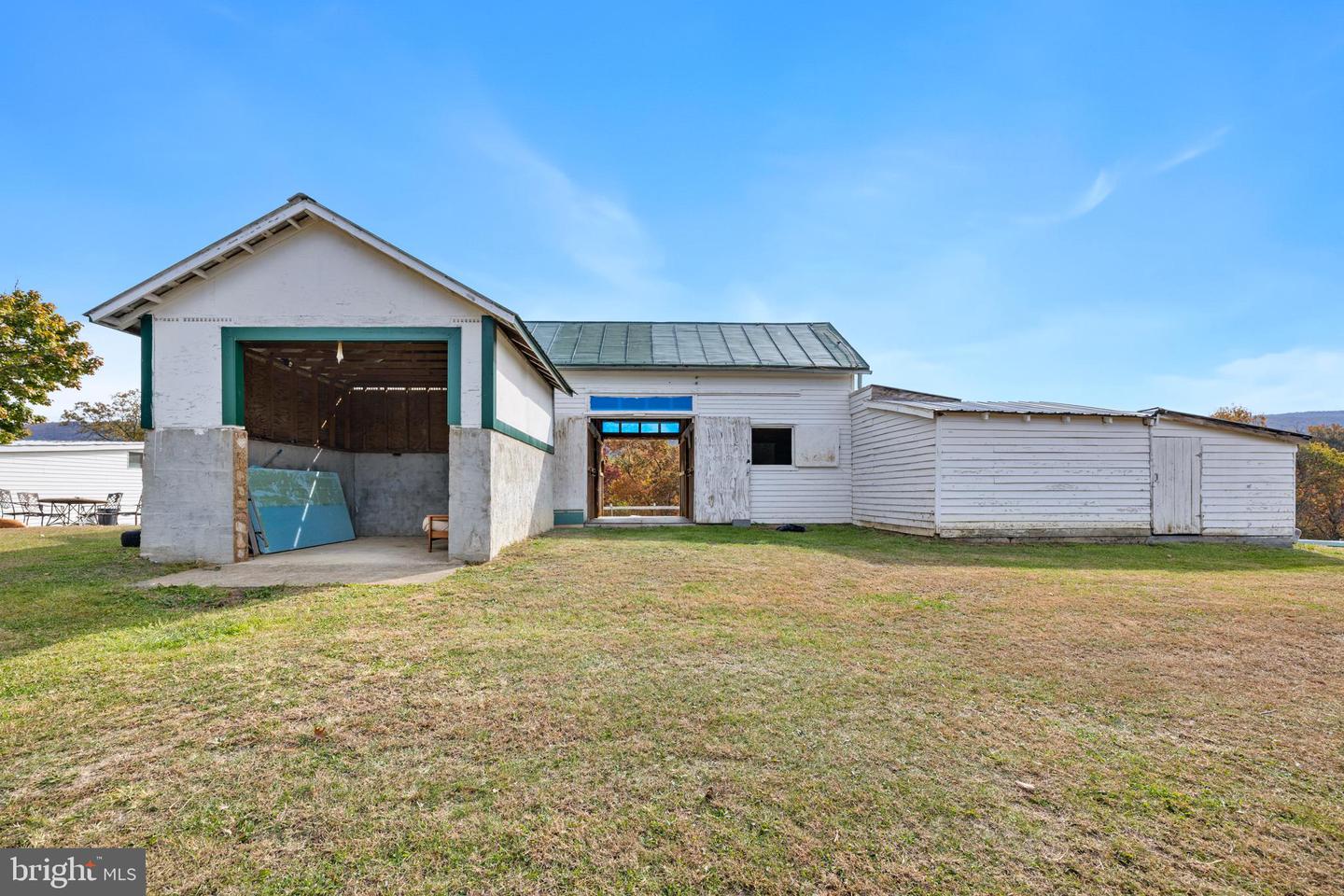 84 GUNN LN, WOODSTOCK, Virginia 22664, 4 Bedrooms Bedrooms, ,2 BathroomsBathrooms,Residential,For sale,84 GUNN LN,VASH2012814 MLS # VASH2012814