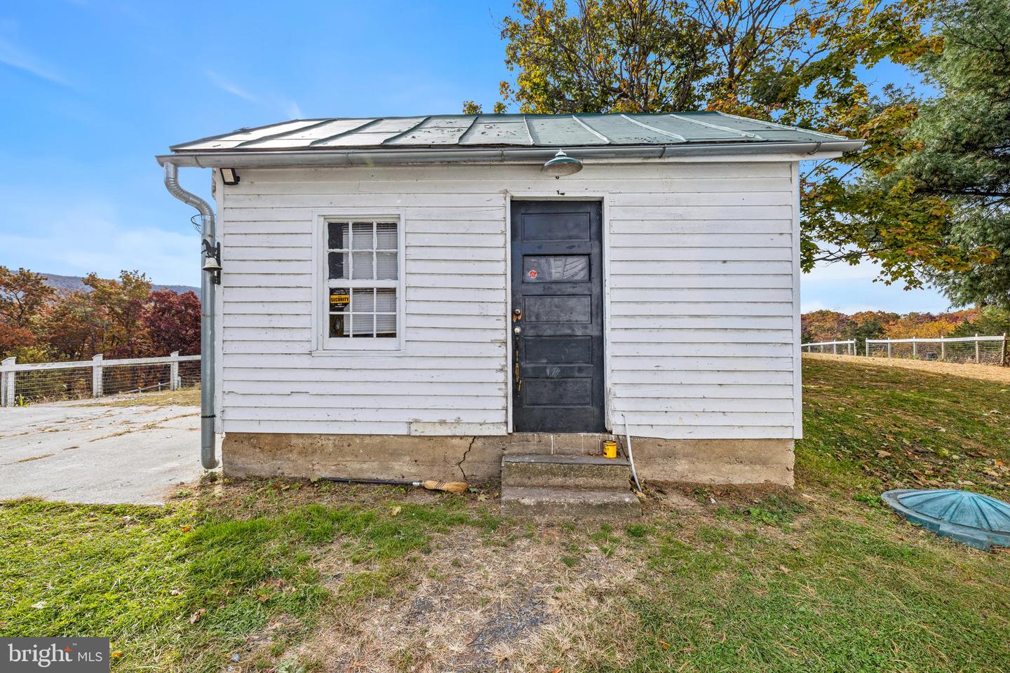 84 GUNN LN, WOODSTOCK, Virginia 22664, 4 Bedrooms Bedrooms, ,2 BathroomsBathrooms,Residential,For sale,84 GUNN LN,VASH2012814 MLS # VASH2012814