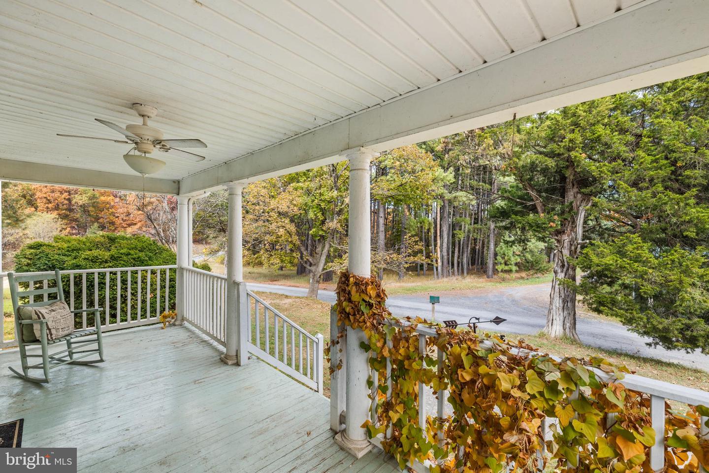 84 GUNN LN, WOODSTOCK, Virginia 22664, 4 Bedrooms Bedrooms, ,2 BathroomsBathrooms,Residential,For sale,84 GUNN LN,VASH2012814 MLS # VASH2012814