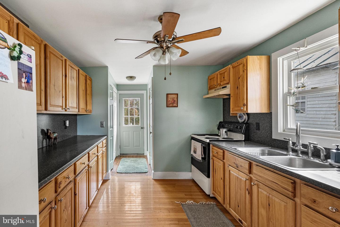 84 GUNN LN, WOODSTOCK, Virginia 22664, 4 Bedrooms Bedrooms, ,2 BathroomsBathrooms,Residential,For sale,84 GUNN LN,VASH2012814 MLS # VASH2012814