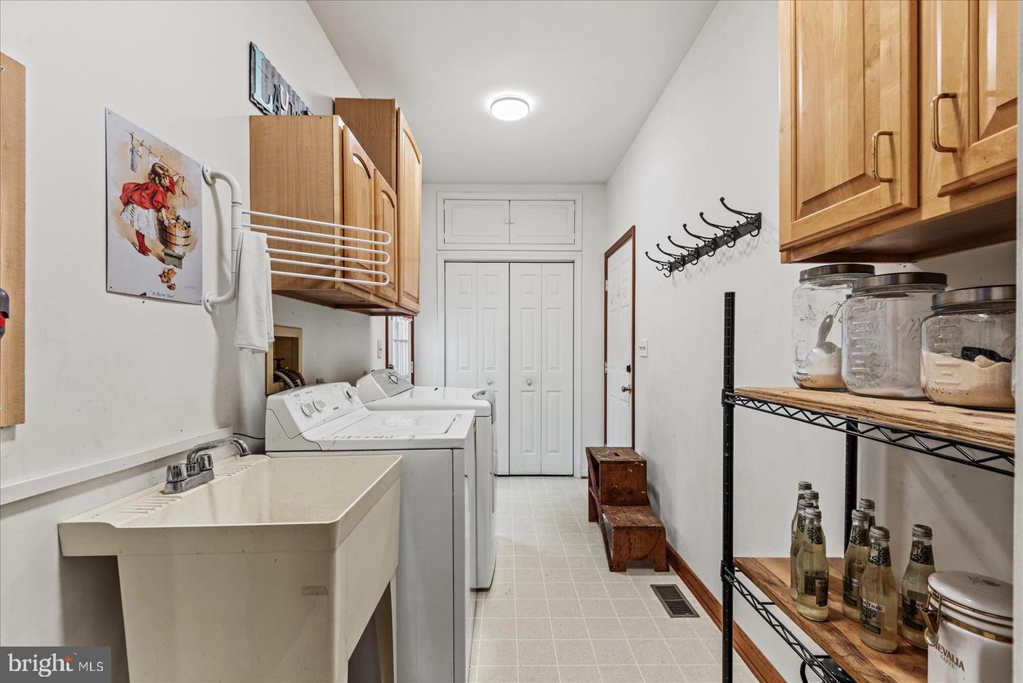 7358 PEPPERMILL RD, KING GEORGE, Virginia 22485, 3 Bedrooms Bedrooms, ,3 BathroomsBathrooms,Residential,For sale,7358 PEPPERMILL RD,VAKG2007172 MLS # VAKG2007172