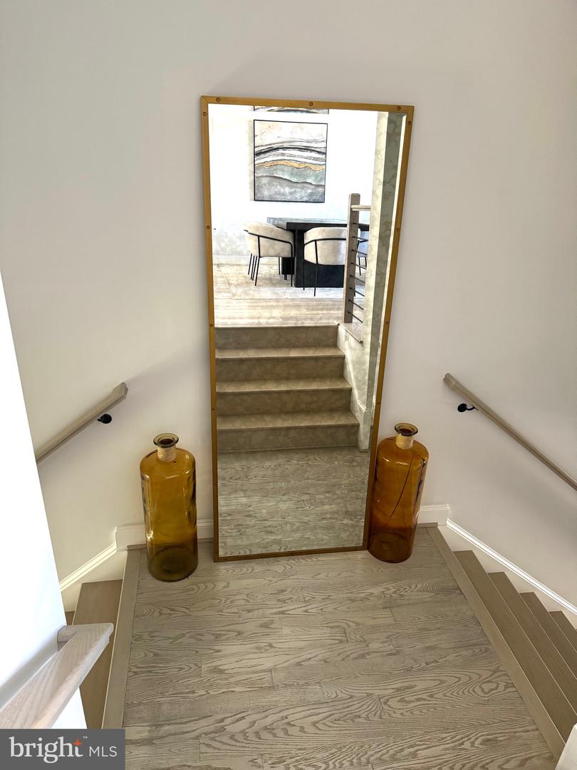 12307 W OAKS DR, FAIRFAX, Virginia 22030, 3 Bedrooms Bedrooms, ,2 BathroomsBathrooms,Residential,For sale,12307 W OAKS DR,VAFX2275304 MLS # VAFX2275304