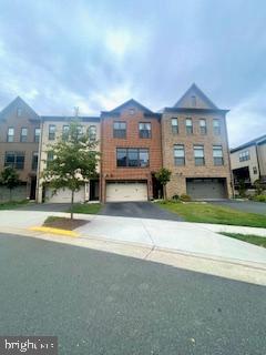 12307 W OAKS DR, FAIRFAX, Virginia 22030, 3 Bedrooms Bedrooms, ,2 BathroomsBathrooms,Residential,For sale,12307 W OAKS DR,VAFX2275304 MLS # VAFX2275304