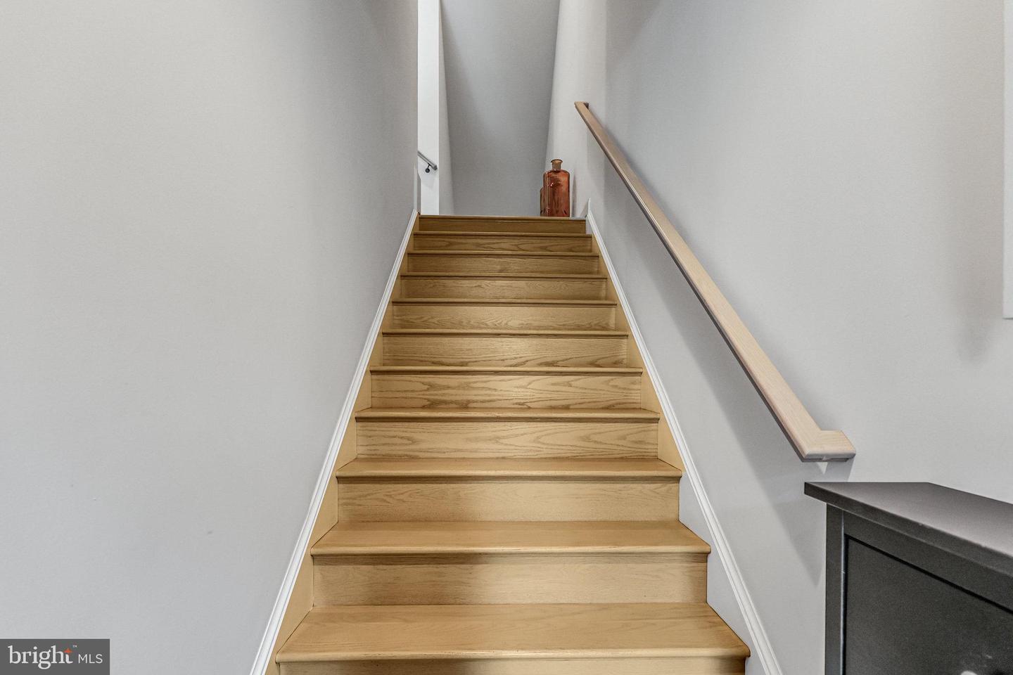 12307 W OAKS DR, FAIRFAX, Virginia 22030, 3 Bedrooms Bedrooms, ,2 BathroomsBathrooms,Residential,For sale,12307 W OAKS DR,VAFX2275304 MLS # VAFX2275304 12307 W OAKS DR, FAIRFAX, Virginia 22030, 3 Bedrooms Bedrooms, ,2 BathroomsBathrooms,Residential,For sale,12307 W OAKS DR,VAFX2275304 MLS # VAFX2275304