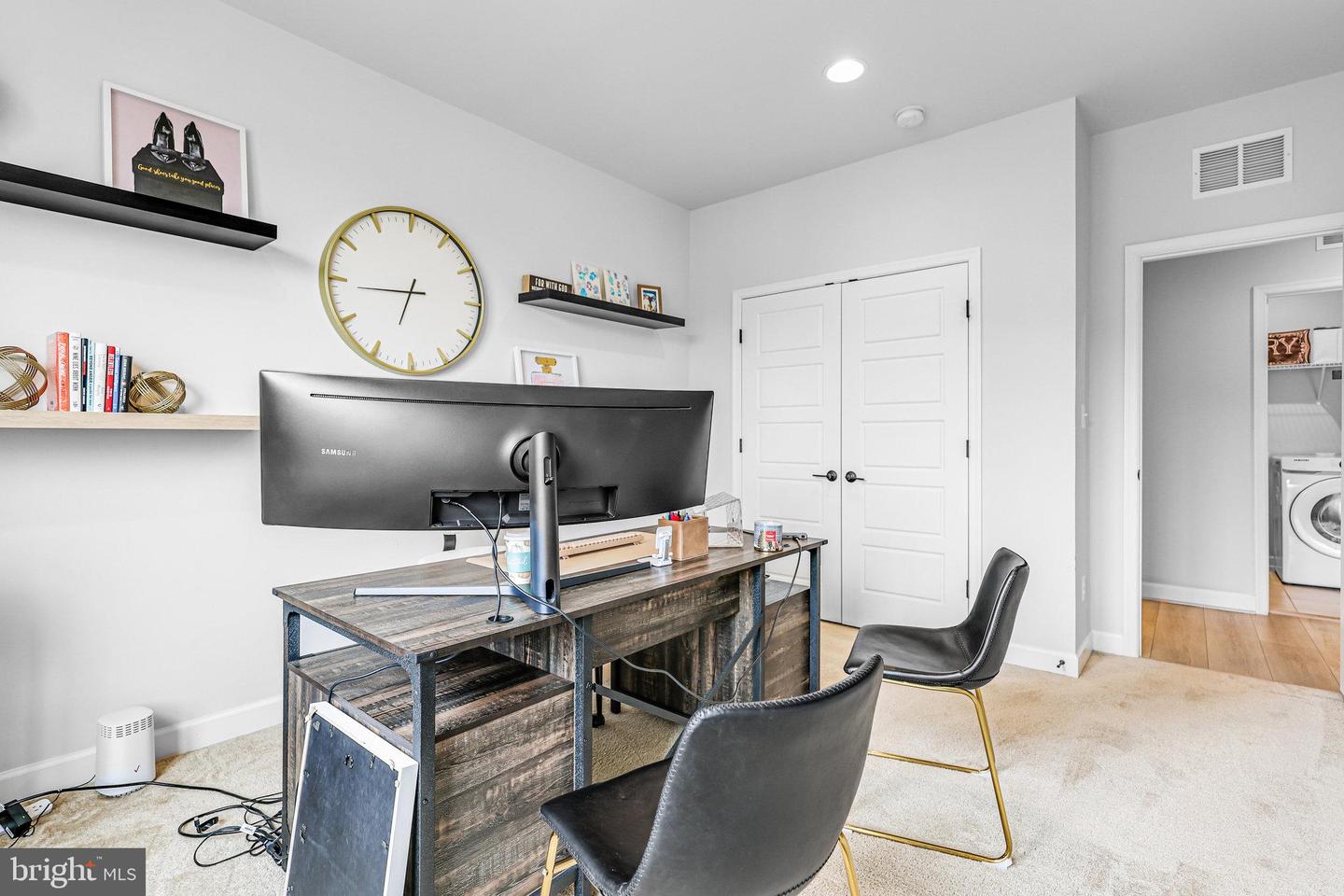 12307 W OAKS DR, FAIRFAX, Virginia 22030, 3 Bedrooms Bedrooms, ,2 BathroomsBathrooms,Residential,For sale,12307 W OAKS DR,VAFX2275304 MLS # VAFX2275304 12307 W OAKS DR, FAIRFAX, Virginia 22030, 3 Bedrooms Bedrooms, ,2 BathroomsBathrooms,Residential,For sale,12307 W OAKS DR,VAFX2275304 MLS # VAFX2275304