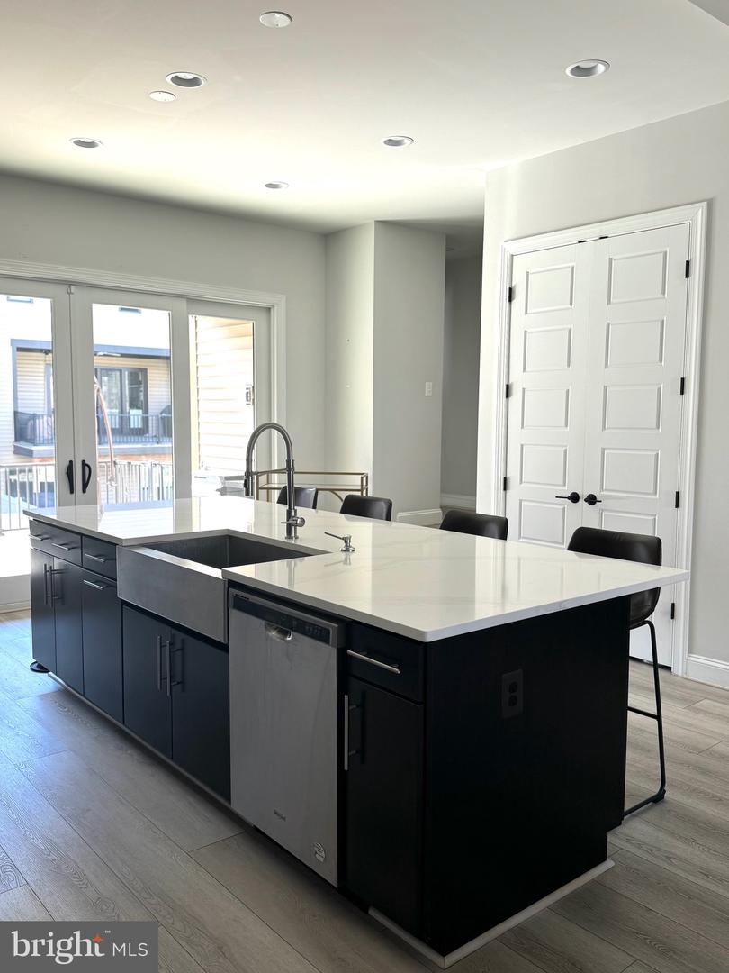 12307 W OAKS DR, FAIRFAX, Virginia 22030, 3 Bedrooms Bedrooms, ,2 BathroomsBathrooms,Residential,For sale,12307 W OAKS DR,VAFX2275304 MLS # VAFX2275304