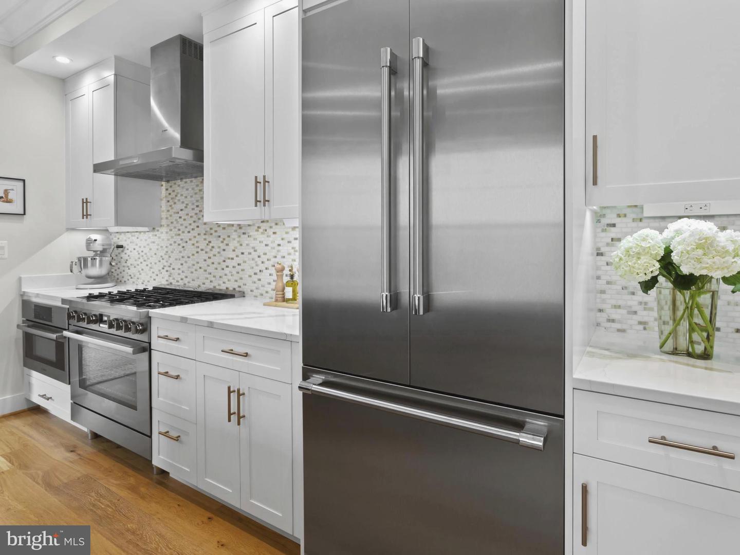 910 8TH ST NE, WASHINGTON, District Of Columbia 20002, 5 Bedrooms Bedrooms, 15 Rooms Rooms,4 BathroomsBathrooms,Residential,For sale,910 8TH ST NE,DCDC2228046 MLS # DCDC2228046