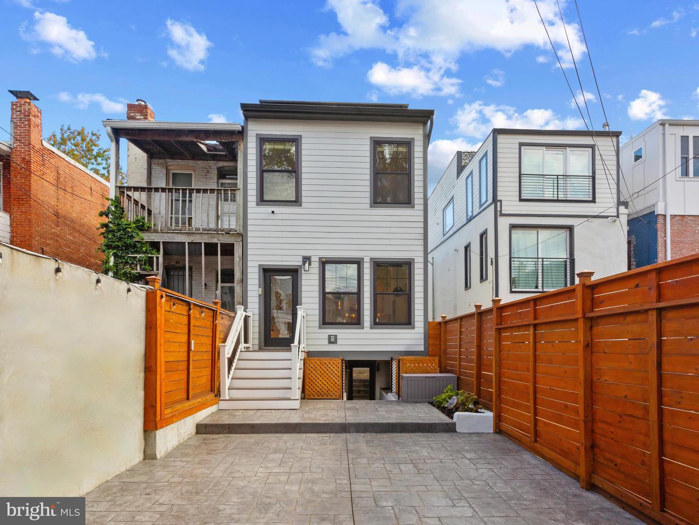 910 8TH ST NE, WASHINGTON, District Of Columbia 20002, 5 Bedrooms Bedrooms, 15 Rooms Rooms,4 BathroomsBathrooms,Residential,For sale,910 8TH ST NE,DCDC2228046 MLS # DCDC2228046