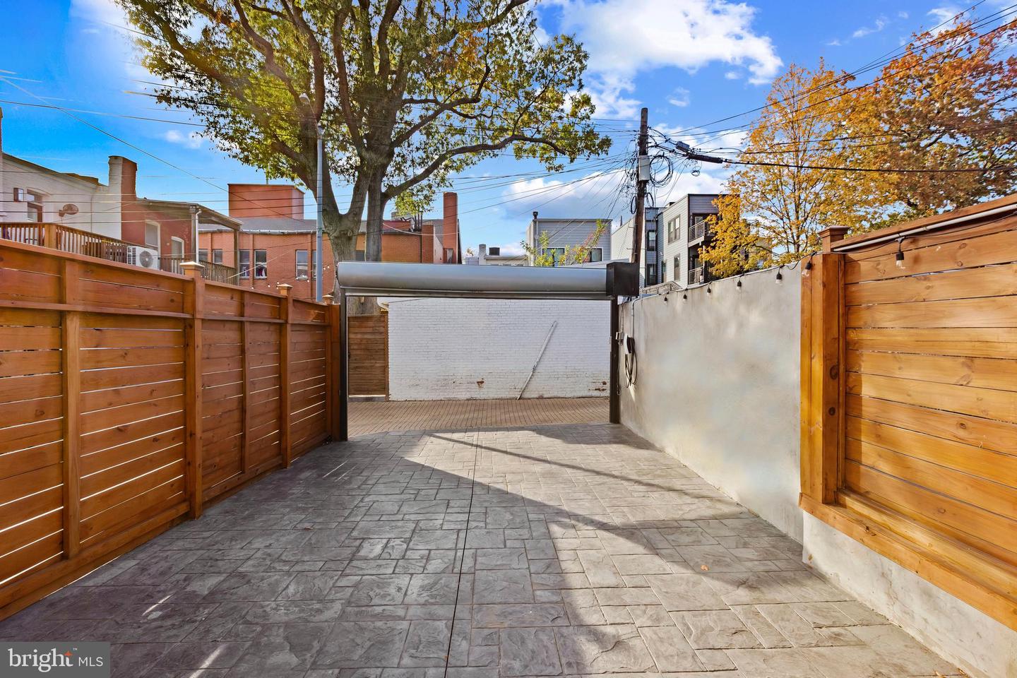 910 8TH ST NE, WASHINGTON, District Of Columbia 20002, 5 Bedrooms Bedrooms, 15 Rooms Rooms,4 BathroomsBathrooms,Residential,For sale,910 8TH ST NE,DCDC2228046 MLS # DCDC2228046