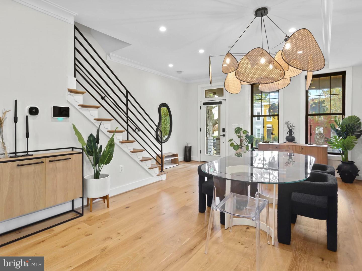 910 8TH ST NE, WASHINGTON, District Of Columbia 20002, 5 Bedrooms Bedrooms, 15 Rooms Rooms,4 BathroomsBathrooms,Residential,For sale,910 8TH ST NE,DCDC2228046 MLS # DCDC2228046