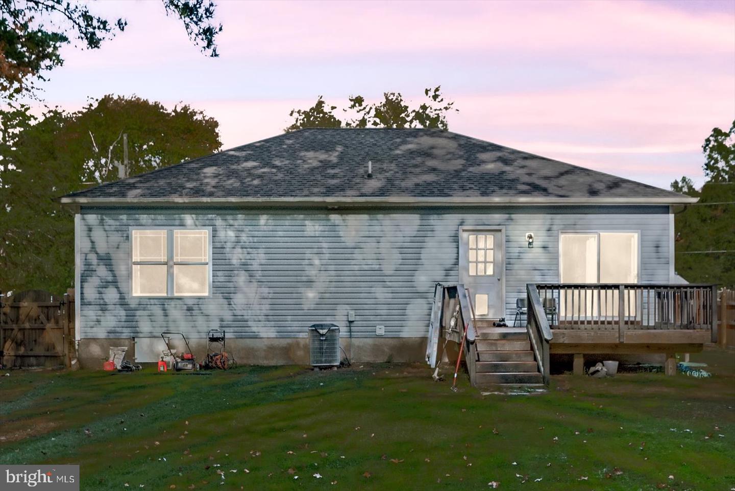 88 BROOKS DR, COLONIAL BEACH, Virginia 22443, 3 Bedrooms Bedrooms, ,2 BathroomsBathrooms,Residential,For sale,88 BROOKS DR,VAWE2010004 MLS # VAWE2010004 88 BROOKS DR, COLONIAL BEACH, Virginia 22443, 3 Bedrooms Bedrooms, ,2 BathroomsBathrooms,Residential,For sale,88 BROOKS DR,VAWE2010004 MLS # VAWE2010004