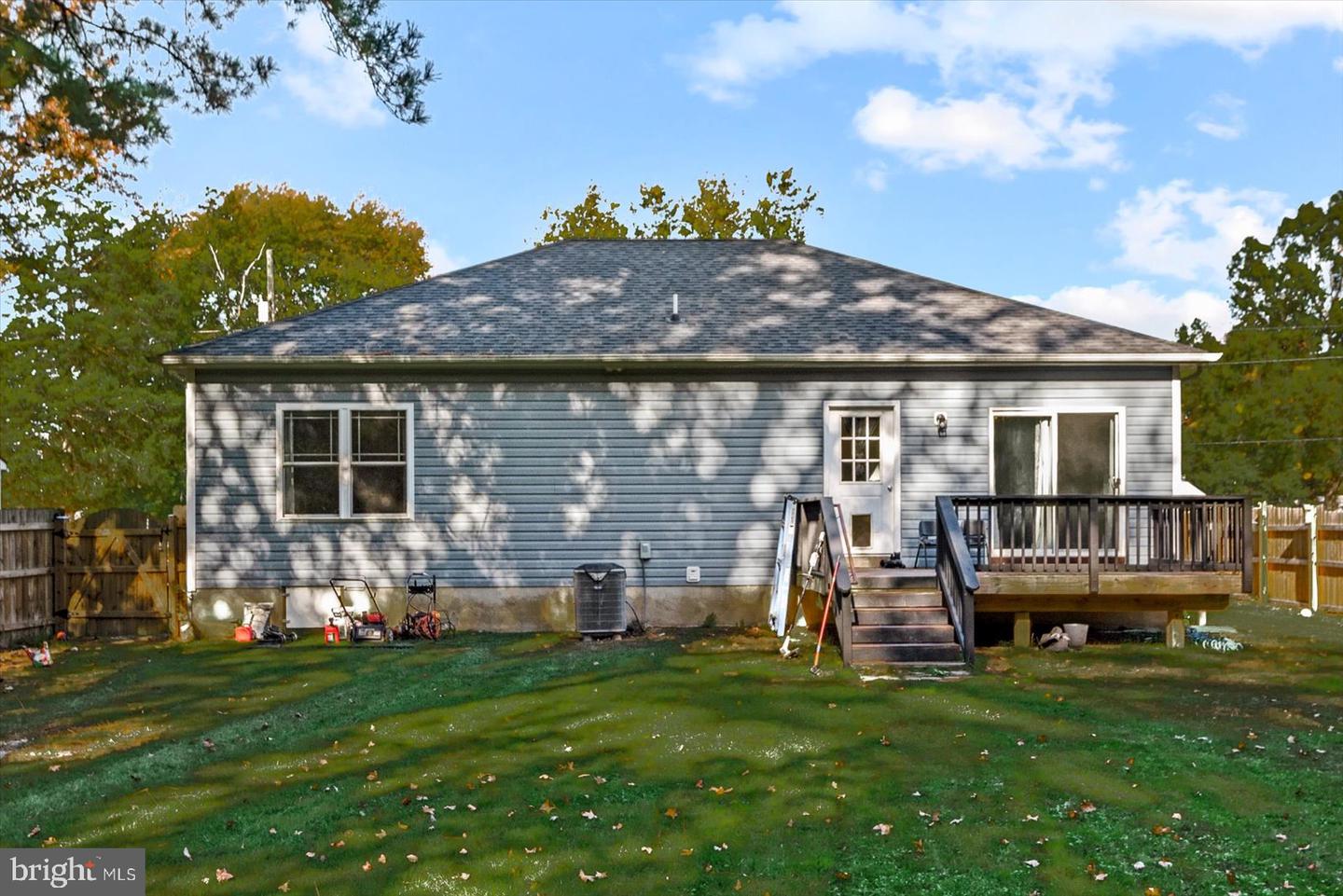 88 BROOKS DR, COLONIAL BEACH, Virginia 22443, 3 Bedrooms Bedrooms, ,2 BathroomsBathrooms,Residential,For sale,88 BROOKS DR,VAWE2010004 MLS # VAWE2010004 88 BROOKS DR, COLONIAL BEACH, Virginia 22443, 3 Bedrooms Bedrooms, ,2 BathroomsBathrooms,Residential,For sale,88 BROOKS DR,VAWE2010004 MLS # VAWE2010004