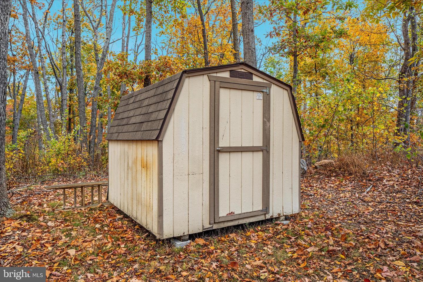 875 HUNTER LN, EDINBURG, Virginia 22824, 1 Bedroom Bedrooms, ,1 BathroomBathrooms,Residential,For sale,875 HUNTER LN,VASH2012862 MLS # VASH2012862