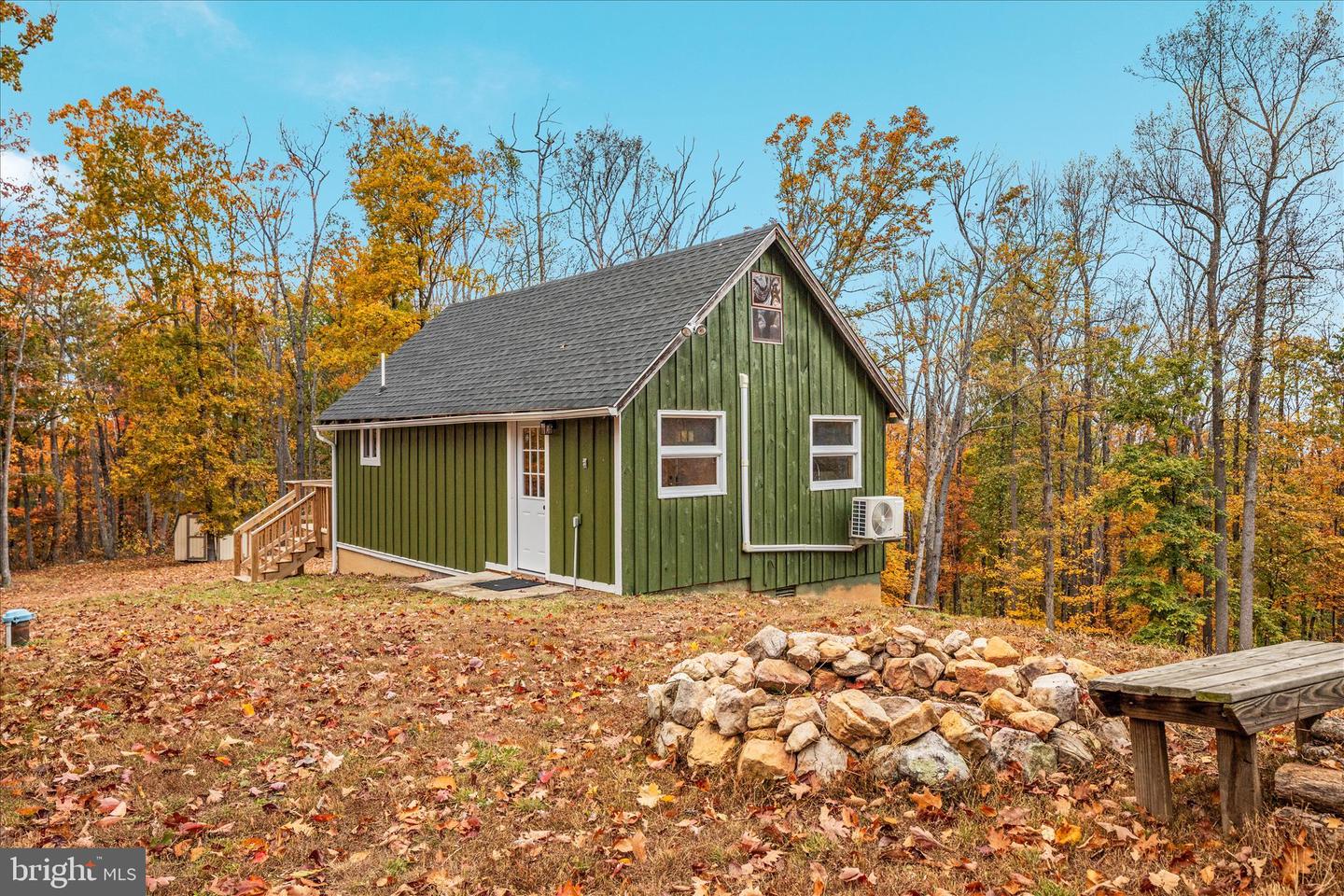 875 HUNTER LN, EDINBURG, Virginia 22824, 1 Bedroom Bedrooms, ,1 BathroomBathrooms,Residential,For sale,875 HUNTER LN,VASH2012862 MLS # VASH2012862