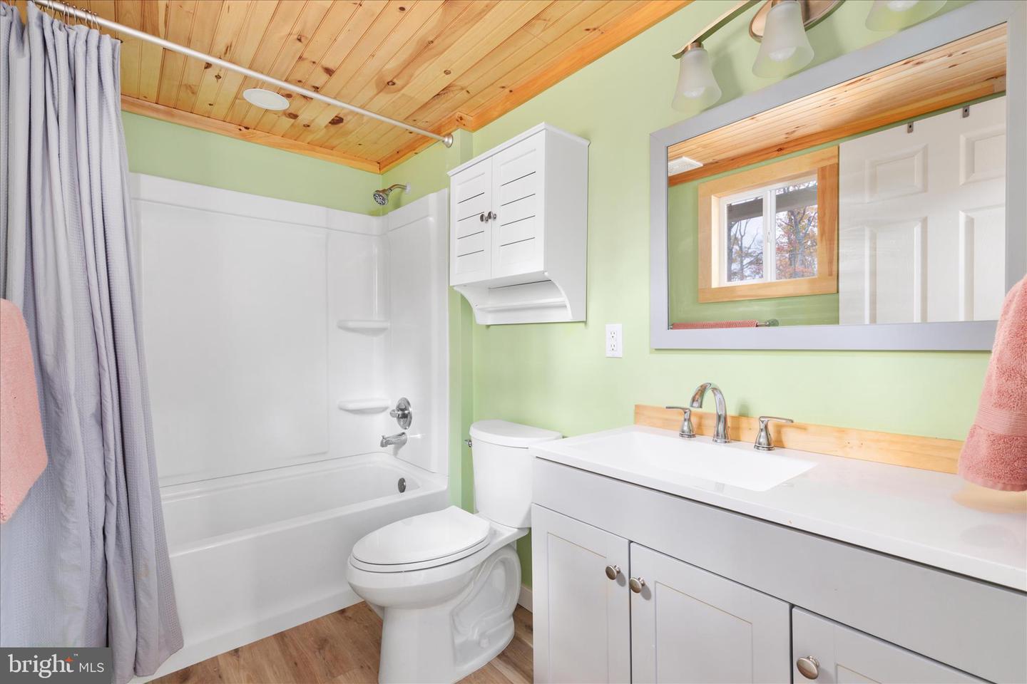 875 HUNTER LN, EDINBURG, Virginia 22824, 1 Bedroom Bedrooms, ,1 BathroomBathrooms,Residential,For sale,875 HUNTER LN,VASH2012862 MLS # VASH2012862