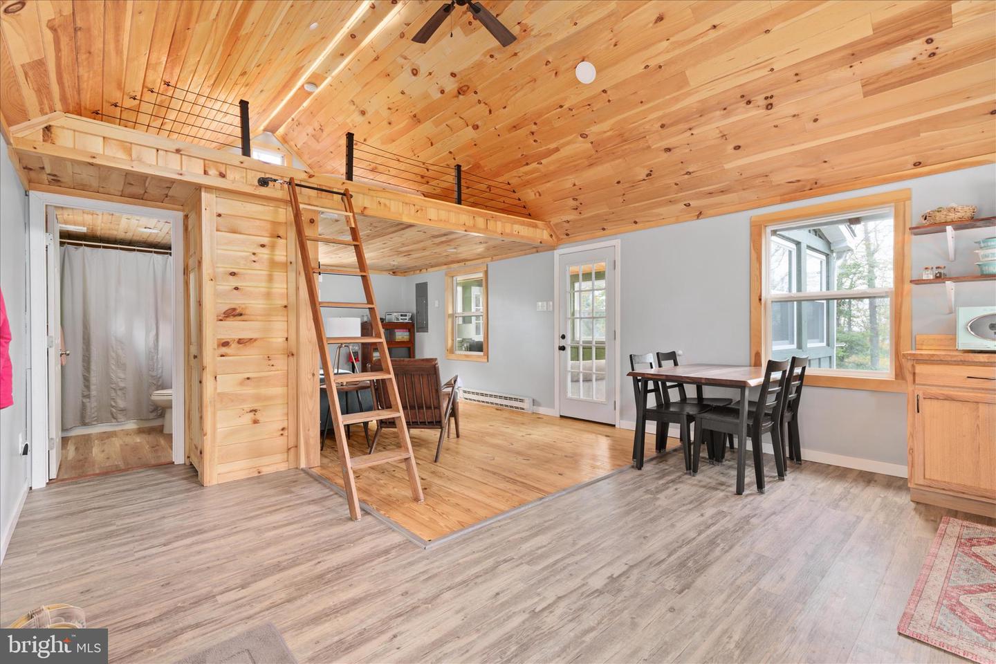 875 HUNTER LN, EDINBURG, Virginia 22824, 1 Bedroom Bedrooms, ,1 BathroomBathrooms,Residential,For sale,875 HUNTER LN,VASH2012862 MLS # VASH2012862