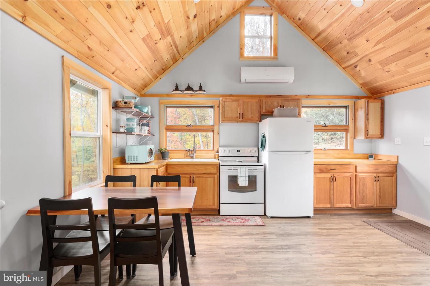 875 HUNTER LN, EDINBURG, Virginia 22824, 1 Bedroom Bedrooms, ,1 BathroomBathrooms,Residential,For sale,875 HUNTER LN,VASH2012862 MLS # VASH2012862