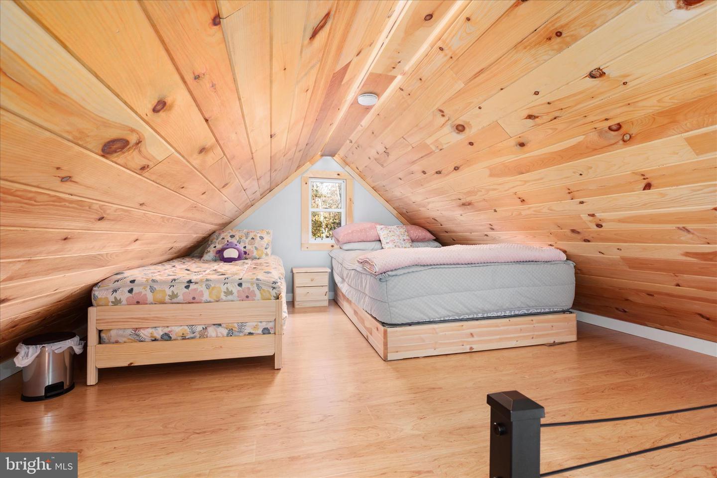 875 HUNTER LN, EDINBURG, Virginia 22824, 1 Bedroom Bedrooms, ,1 BathroomBathrooms,Residential,For sale,875 HUNTER LN,VASH2012862 MLS # VASH2012862