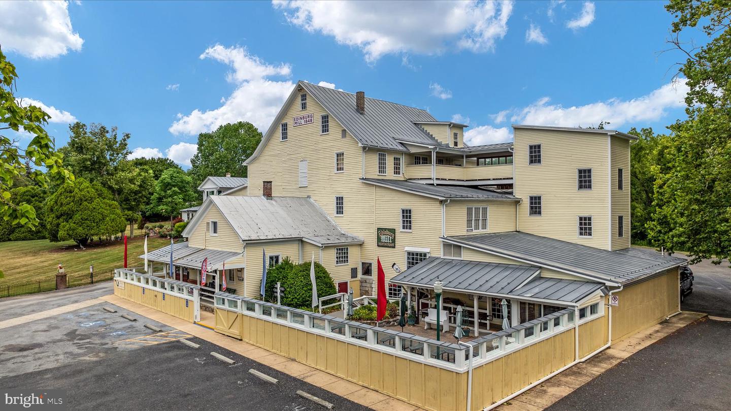 875 HUNTER LN, EDINBURG, Virginia 22824, 1 Bedroom Bedrooms, ,1 BathroomBathrooms,Residential,For sale,875 HUNTER LN,VASH2012862 MLS # VASH2012862